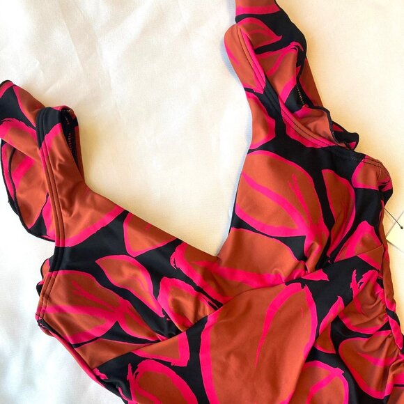 DKNY Flutter Sleeve One Piece Shirred Swimsuit Women's Small S Multicolor NWT - Picture 5 of 9